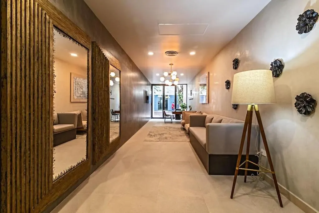 2Br Modern 5Th Av Apt - Distrito Corazon E1 Playa del Carmen 0*,  Mexico
